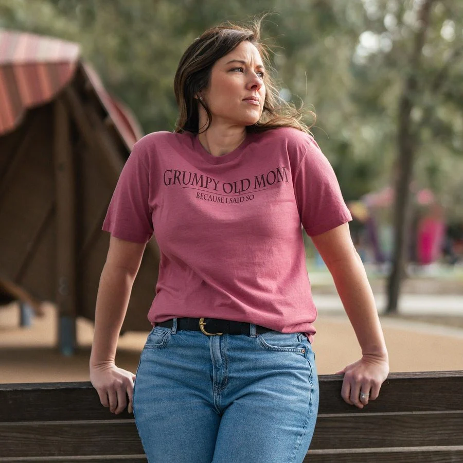 Women's Grumpy Old Mom Boyfriend Fit T-Shirt - Heather Mauve - Image 5