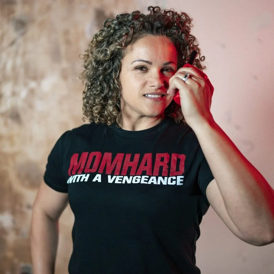 Women's Mom Hard Boyfriend Fit T-Shirt - Black - Image 3